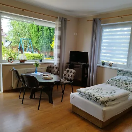 Szyper Δωμάτια σε οικογενειακή κατοικία *