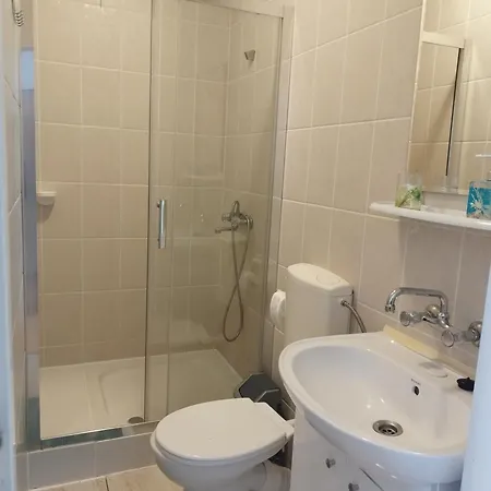 Δωμάτια σε οικογενειακή κατοικία Szyper