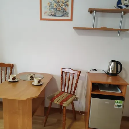 Δωμάτια σε οικογενειακή κατοικία Szyper